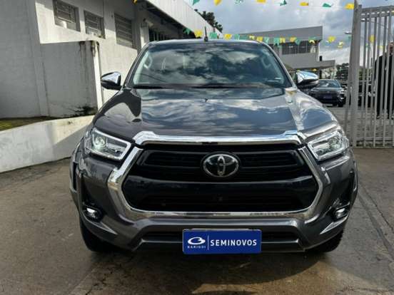 TOYOTA-HILUX-2024