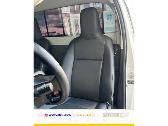 TOYOTA-HILUX-2.8 D-4D TURBO DIESEL CS 4X4 MANUAL TOYOTA-HILUX-2023