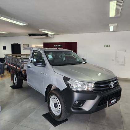 TOYOTA HILUX 2.8 D-4D TURBO DIESEL CS 4X4 MANUAL