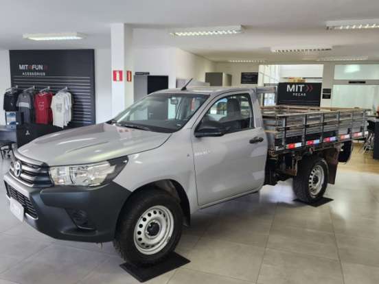TOYOTA-HILUX-2.8 D-4D TURBO DIESEL CS 4X4 MANUAL TOYOTA-HILUX-2024