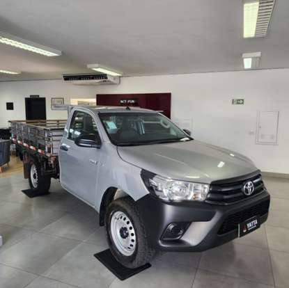 TOYOTA-HILUX-2024