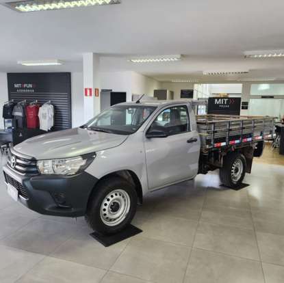 TOYOTA-HILUX-2024