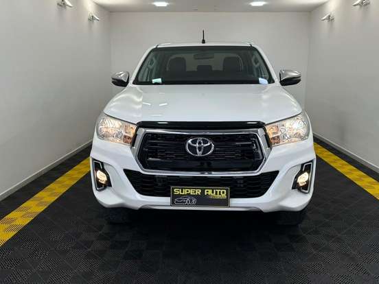 TOYOTA-HILUX-2.8 SR 4X4 CD 16V DIESEL 4P AUTOMÁTICO TOYOTA-HILUX-2019