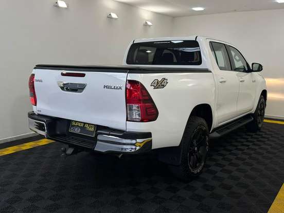 TOYOTA-HILUX-2.8 SR 4X4 CD 16V DIESEL 4P AUTOMÁTICO TOYOTA-HILUX-2019