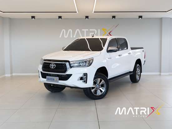 TOYOTA-HILUX-2018