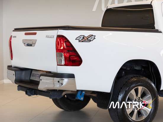 TOYOTA-HILUX-2018
