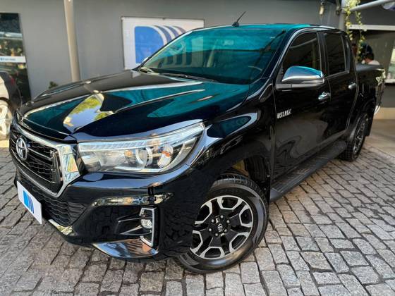 TOYOTA HILUX 2.8 SRV 4X4 CD 16V DIESEL 4P AUTOMÁTICO