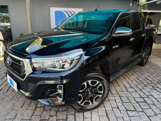 TOYOTA-HILUX-2019