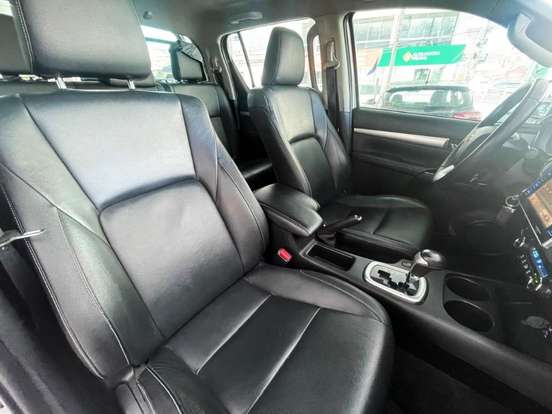TOYOTA-HILUX-2018