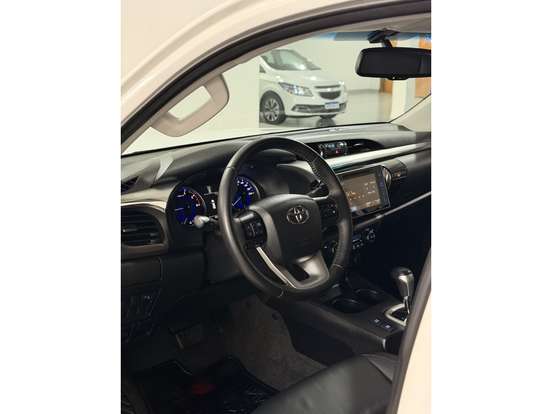 TOYOTA-HILUX-2.8 SRV 4X4 CD 16V DIESEL 4P AUTOMÁTICO TOYOTA-HILUX-2019