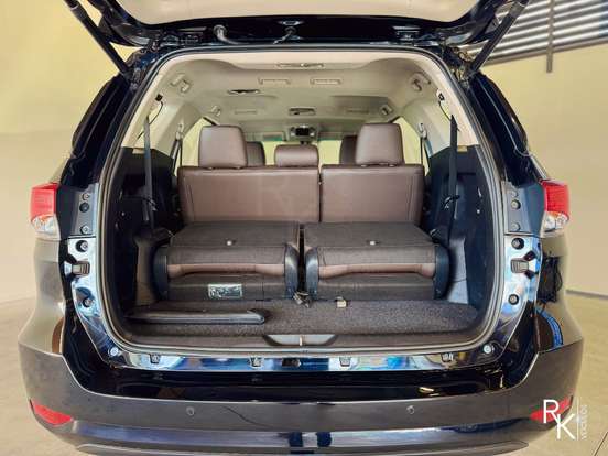 TOYOTA-HILUX-2017