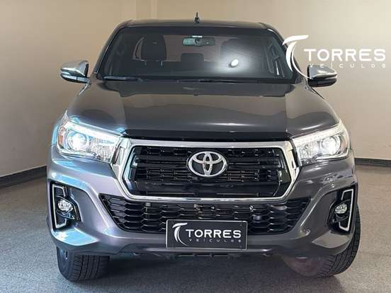 TOYOTA-HILUX-2018