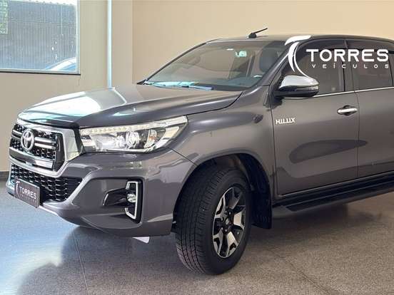 TOYOTA-HILUX-2.8 SRX 4X4 CD 16V DIESEL 4P AUTOMÁTICO TOYOTA-HILUX-2018