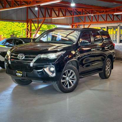 TOYOTA-HILUX-2018