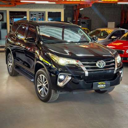 TOYOTA-HILUX-2.8 SRX 4X4 CD 16V DIESEL 4P AUTOMÁTICO TOYOTA-HILUX-2018