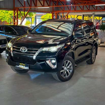 TOYOTA-HILUX-2.8 SRX 4X4 CD 16V DIESEL 4P AUTOMÁTICO TOYOTA-HILUX-2018