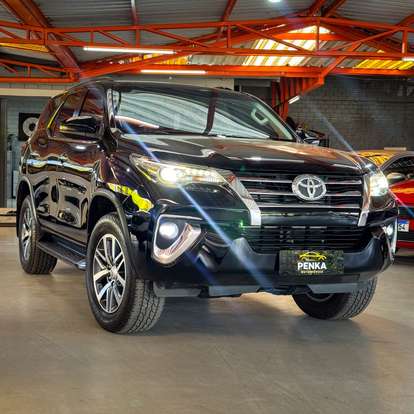 TOYOTA-HILUX-2018