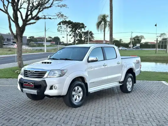 TOYOTA-HILUX-3.0 SRV 4X4 CD 16V TURBO INTERCOOLER DIESEL 4P AUTOMÁTICO TOYOTA-HILUX-2012