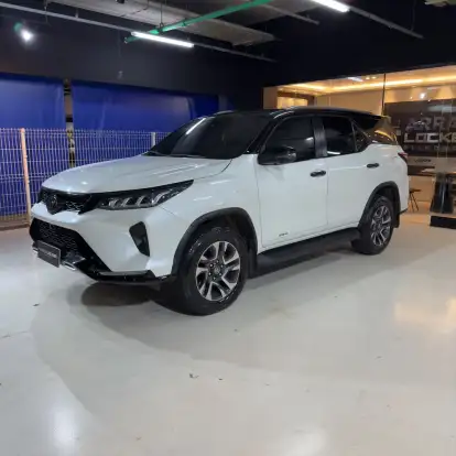 TOYOTA-HILUX SW4-2022
