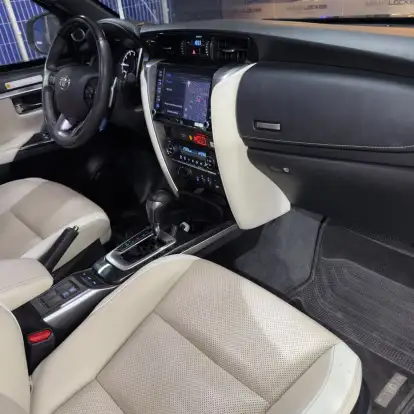 TOYOTA-HILUX SW4-2022