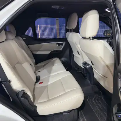 TOYOTA-HILUX SW4-2022