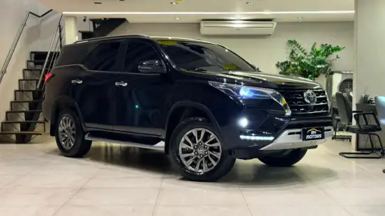 TOYOTA-HILUX SW4-2022