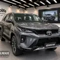 TOYOTA HILUX SW4 2.8 D-4D TURBO DIESEL SRX PLATINUM 7L 4X4 AUTOMÁTICO TOYOTA HILUX SW4 2.8 D-4D TURBO DIESEL SRX PLATINUM 7L 4X4 AUTOMÁTICO