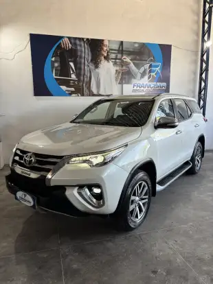 TOYOTA-HILUX SW4-2016