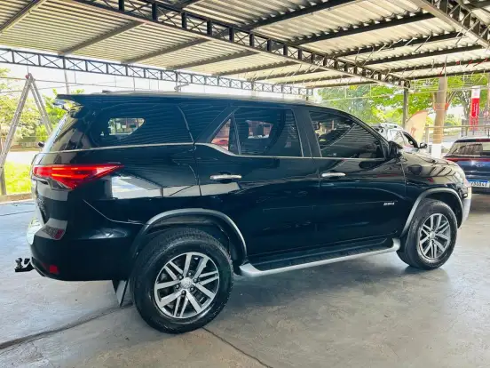 TOYOTA-HILUX SW4-2018