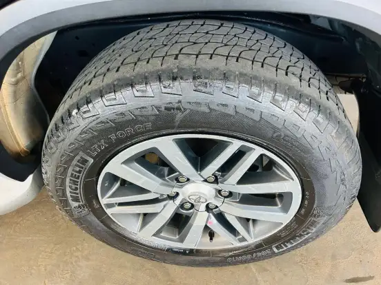 TOYOTA-HILUX SW4-2018