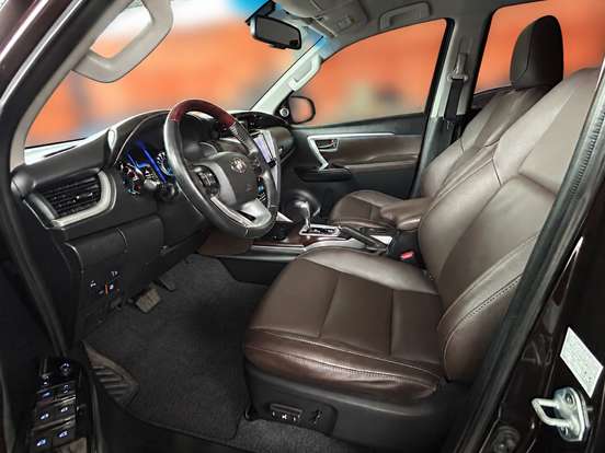 TOYOTA-HILUX SW4-2.7 SRV 7 LUGARES 4X2 16V FLEX 4P AUTOMÁTICO TOYOTA-HILUX SW4-2020
