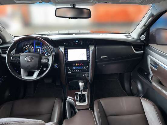 TOYOTA-HILUX SW4-2.7 SRV 7 LUGARES 4X2 16V FLEX 4P AUTOMÁTICO TOYOTA-HILUX SW4-2020