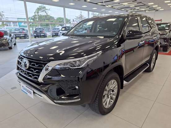 TOYOTA-HILUX SW4-2.8 D-4D TURBO DIESEL SRX 4X4 AUTOMÁTICO TOYOTA-HILUX SW4-2022