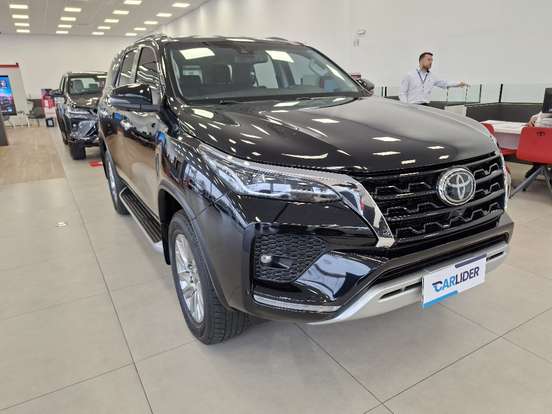 TOYOTA-HILUX SW4-2022