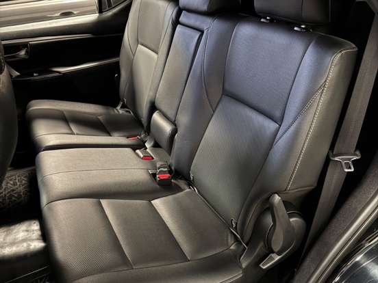 TOYOTA-HILUX SW4-2.8 D-4D TURBO DIESEL SRX 4X4 AUTOMÁTICO TOYOTA-HILUX SW4-2023