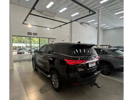 TOYOTA-HILUX SW4-2022