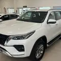 TOYOTA HILUX SW4 2.8 D-4D TURBO DIESEL SRX 4X4 AUTOMÁTICO TOYOTA HILUX SW4 2.8 D-4D TURBO DIESEL SRX 4X4 AUTOMÁTICO