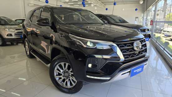 TOYOTA-HILUX SW4-2.8 D-4D TURBO DIESEL SRX 7L 4X4 AUTOMÁTICO TOYOTA-HILUX SW4-2021
