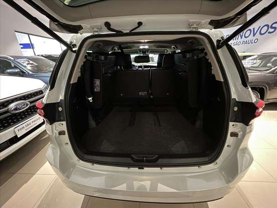 TOYOTA-HILUX SW4-2023