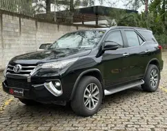 TOYOTA HILUX SW4 2.8 SRX 4X4 16V TURBO INTERCOOLER DIESEL 4P AUTOMÁTICO TOYOTA HILUX SW4 2.8 SRX 4X4 16V TURBO INTERCOOLER DIESEL 4P AUTOMÁTICO