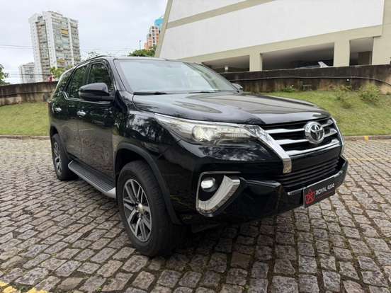 TOYOTA-HILUX SW4-2018