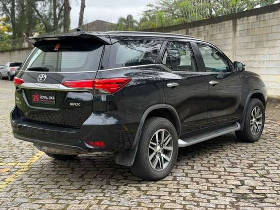 TOYOTA-HILUX SW4-2.8 SRX 4X4 16V TURBO INTERCOOLER DIESEL 4P AUTOMÁTICO TOYOTA-HILUX SW4-2018