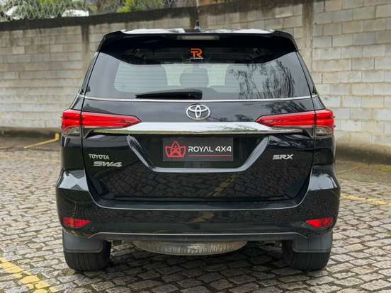 TOYOTA-HILUX SW4-2.8 SRX 4X4 16V TURBO INTERCOOLER DIESEL 4P AUTOMÁTICO TOYOTA-HILUX SW4-2018