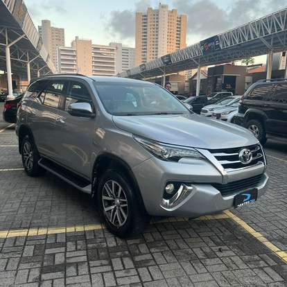 TOYOTA-HILUX SW4-2016