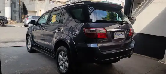 TOYOTA-HILUX SW4-2011