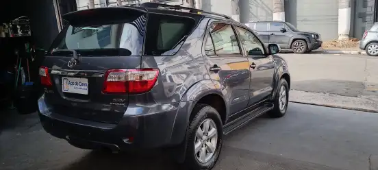 TOYOTA-HILUX SW4-2011
