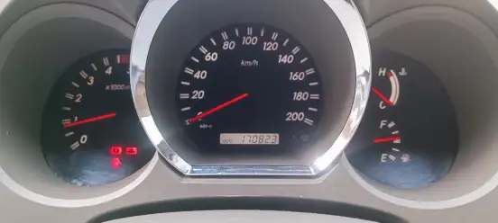 TOYOTA-HILUX SW4-2011