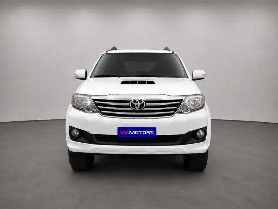 TOYOTA-HILUX SW4-3.0 SRV 4X4 7 LUGARES 16V TURBO INTERCOOLER DIESEL 4P AUTOMÁTICO TOYOTA-HILUX SW4-2015