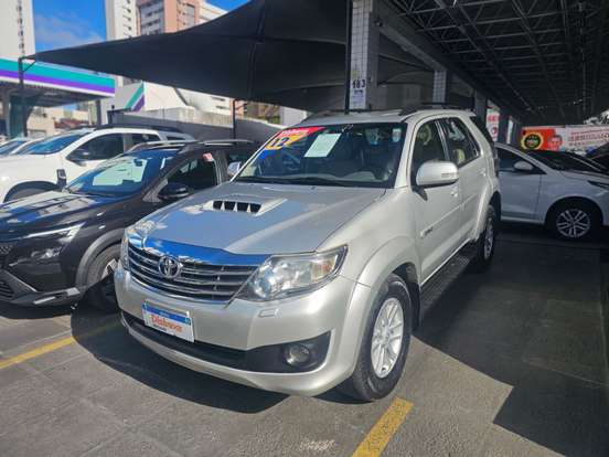 TOYOTA-HILUX SW4-2012