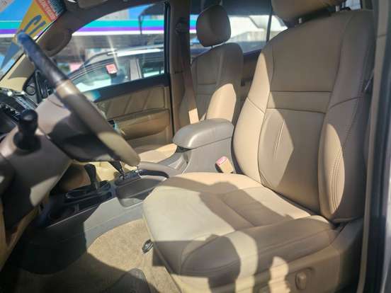 TOYOTA-HILUX SW4-2012